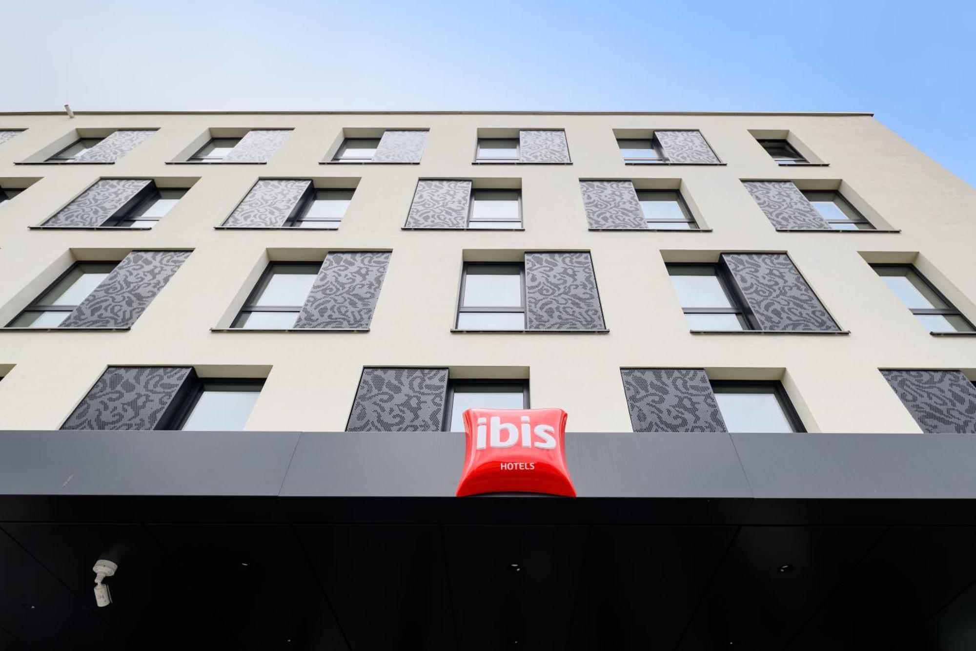 Ibis Regensburg Zentrum Esterno foto